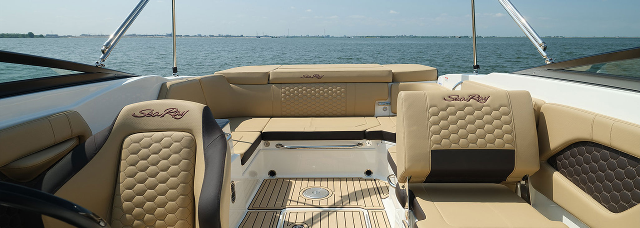 Sea Ray Sunsport 230