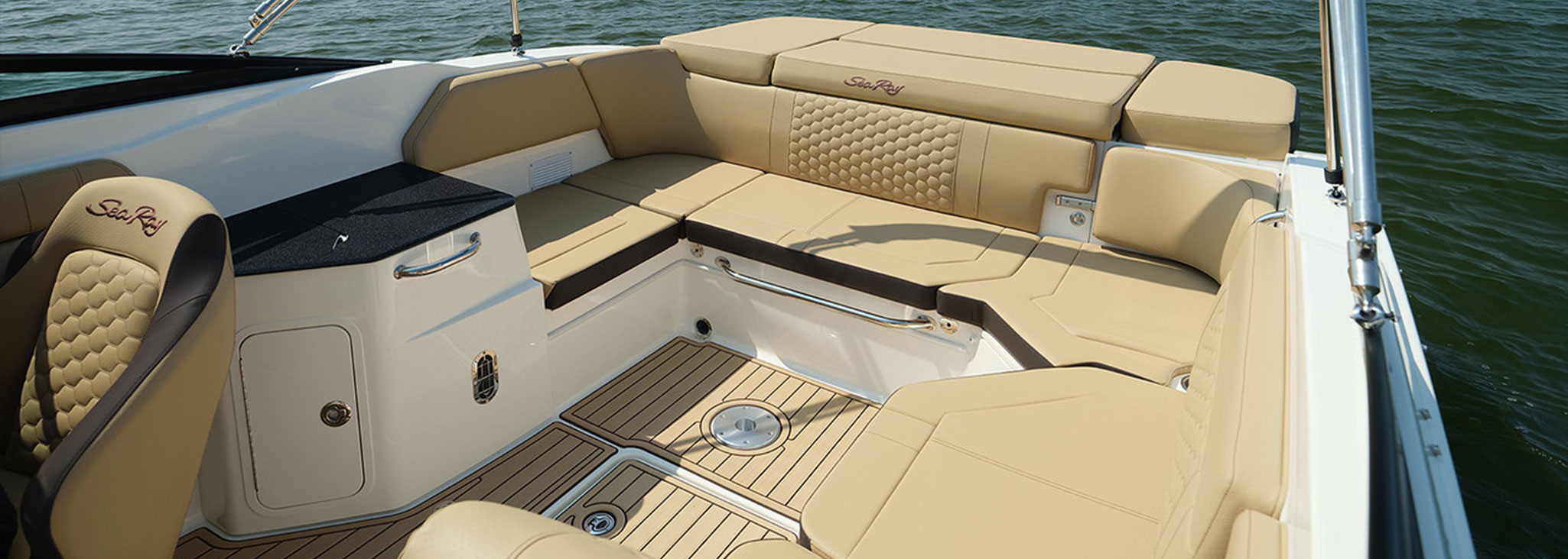 Sea Ray Sunsport 230