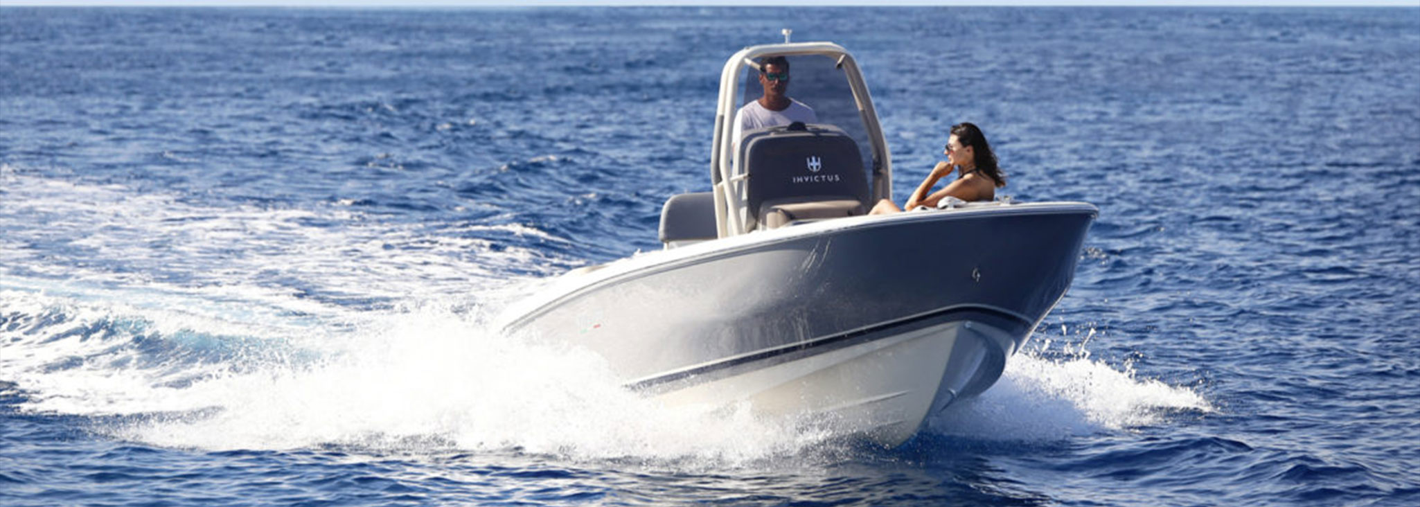 Invictus Yacht 200 HX(2)