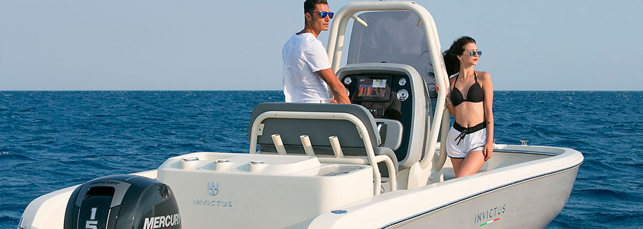 Invictus Yacht 200 HX(3)