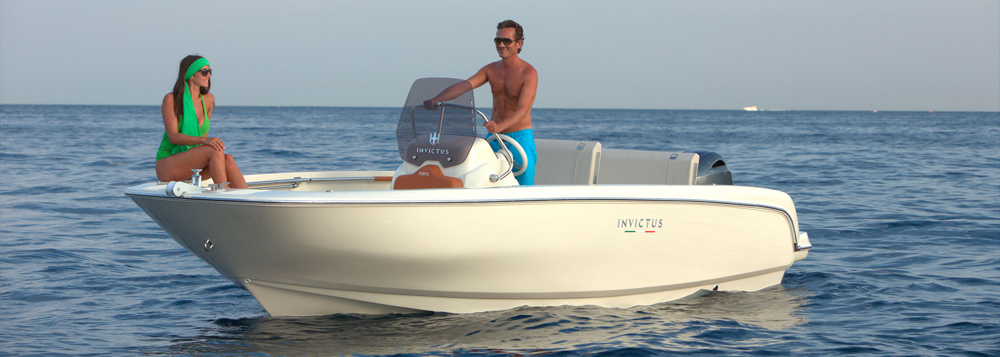 Invictus Yacht 190 FX-2