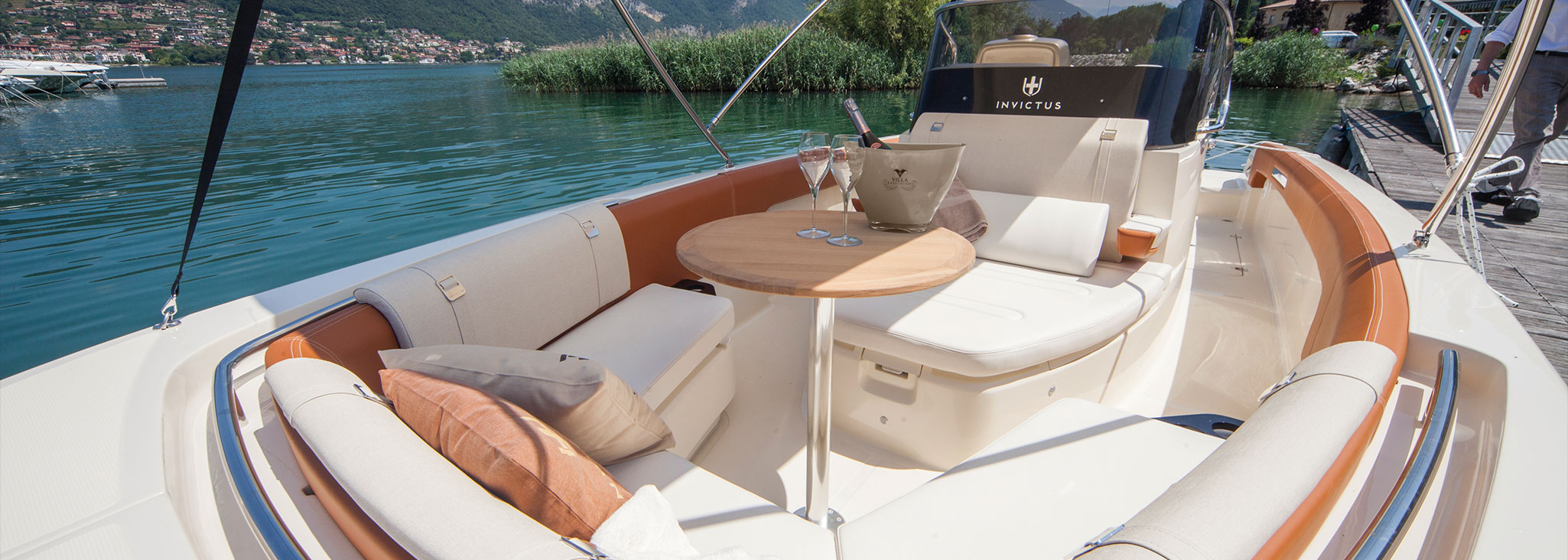 Invictus Yacht 280 SX-6