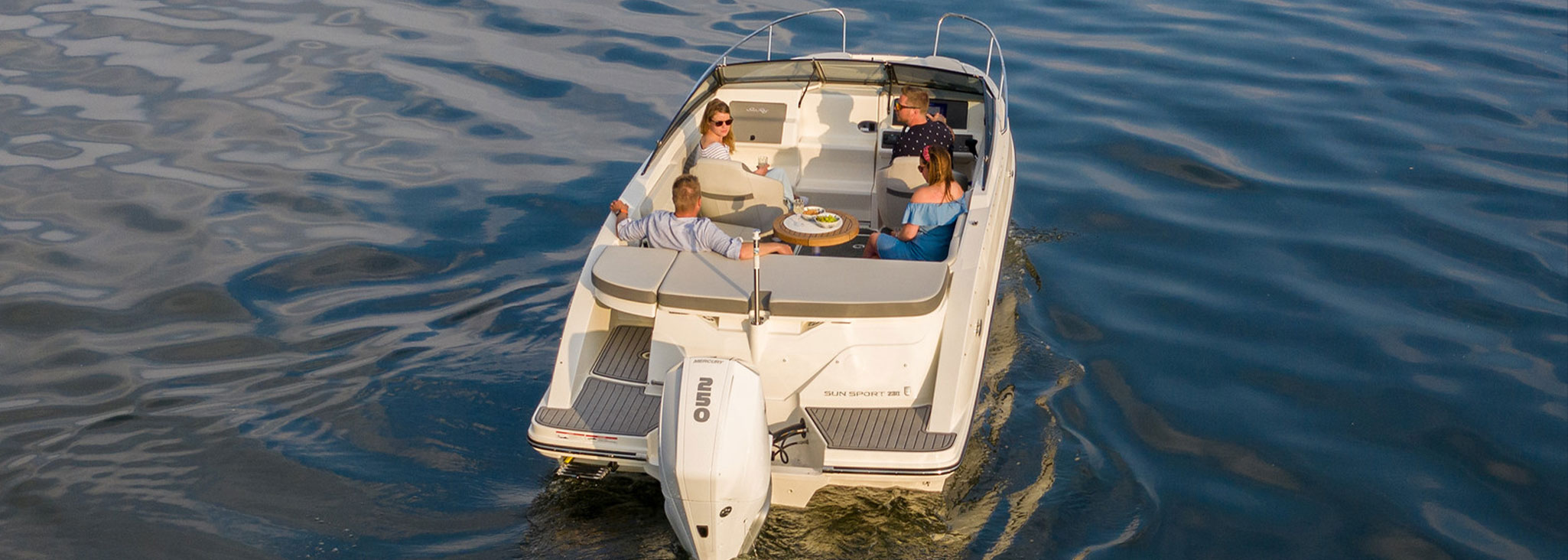 Sea Ray Sunsport 230 OB