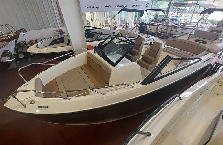 Quicksilver Activ 675 Bowrider