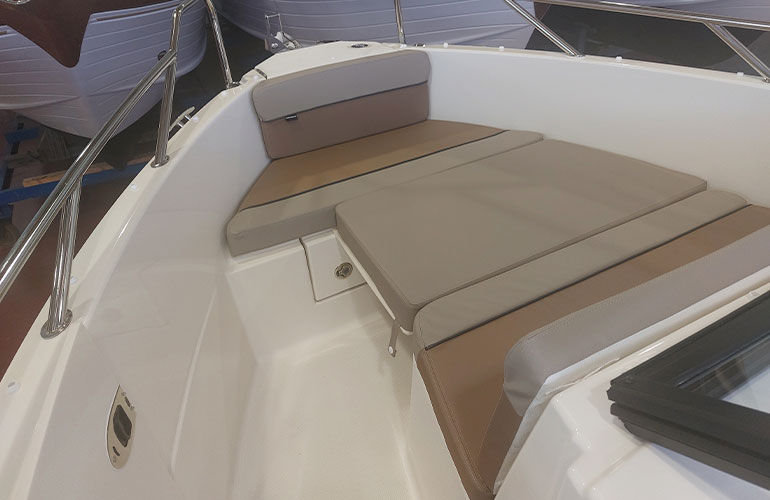 Quicksilver Activ 675 Bowrider