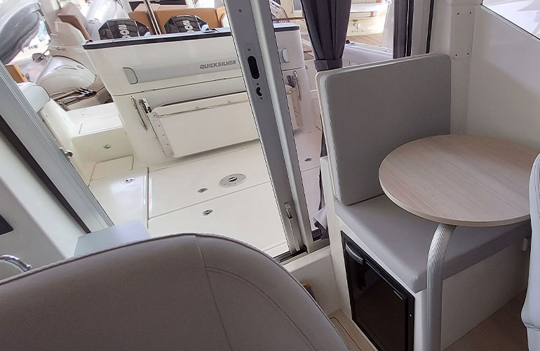 Quicksilver Captur 805 Pilothouse-15