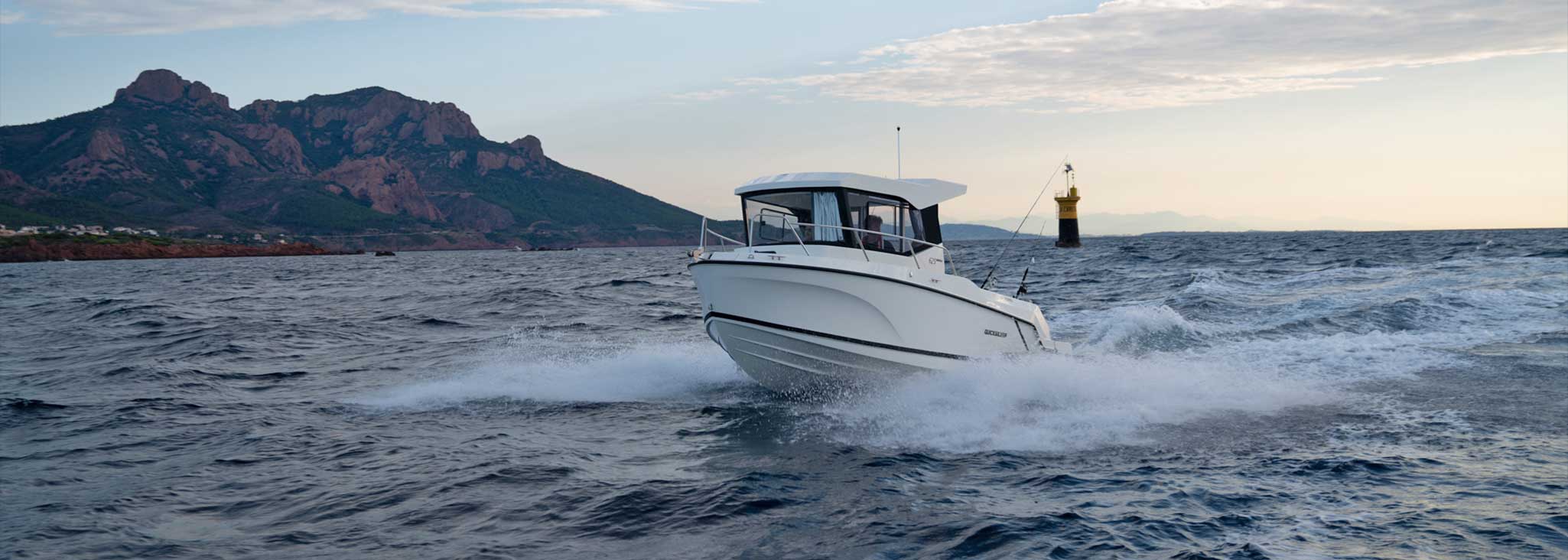 Quicksilver Captur 625 Pilothouse