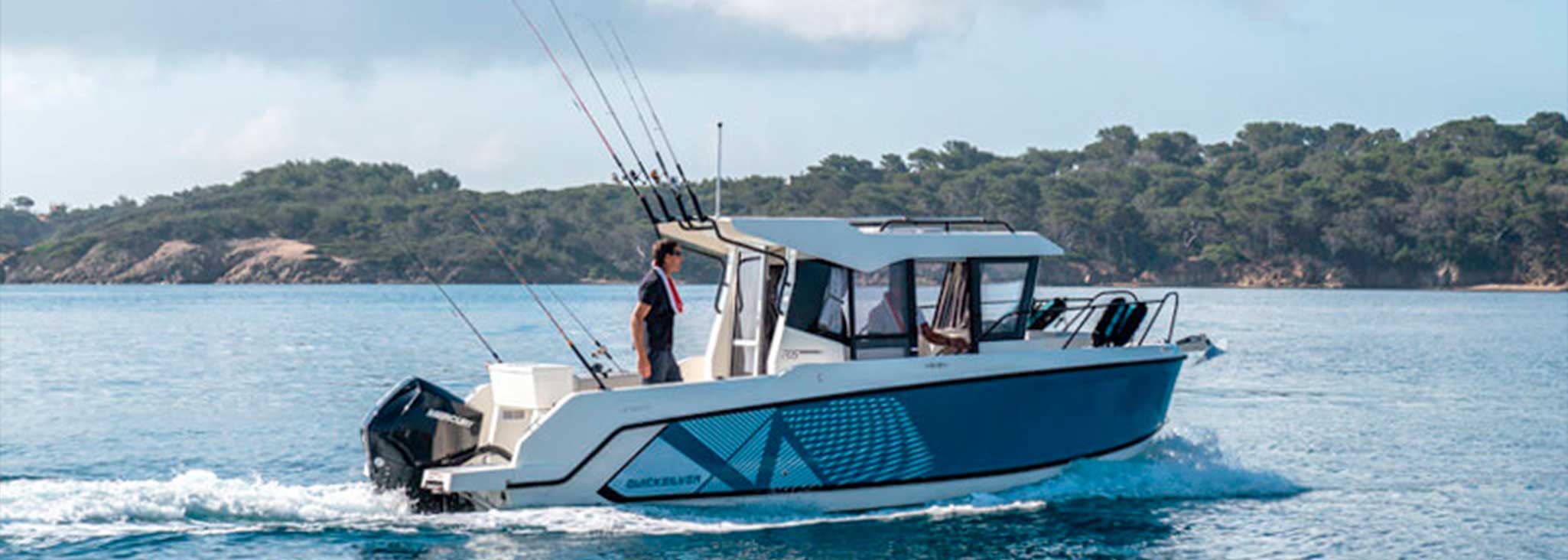 Quicksilver Captur 705 Pilothouse