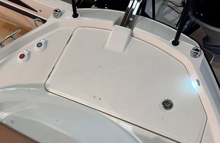 Quicksilver-activ-905-weekend-3