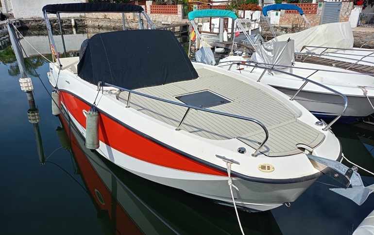 Quicksilver-755 Sundeck 3