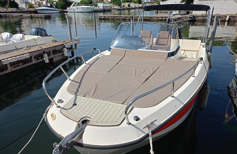 Quicksilver-755 Sundeck 2
