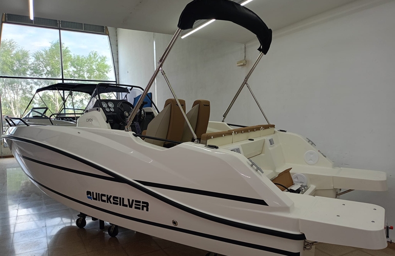 Quicksilver Activ 555 Open-2