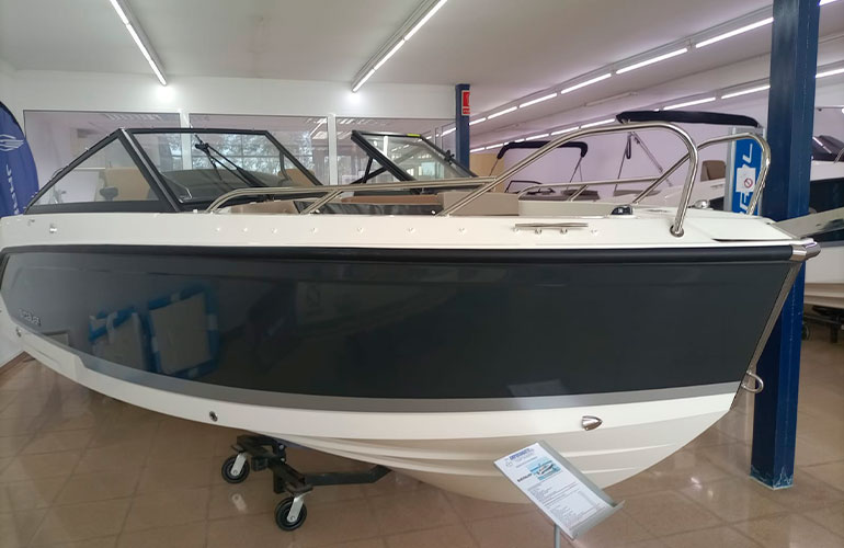 Quicksilver Activ 605 Bowrider-1