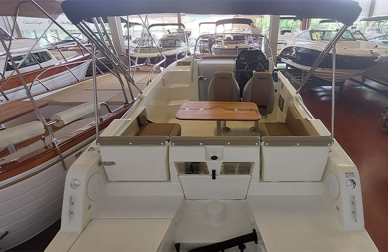 Quicksilver Activ 755 Sundeck-7