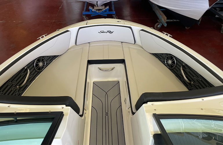 Sea Ray 210 SPX-7