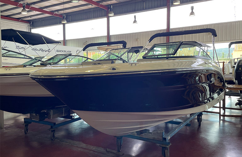 Sea Ray 210 SPX-5