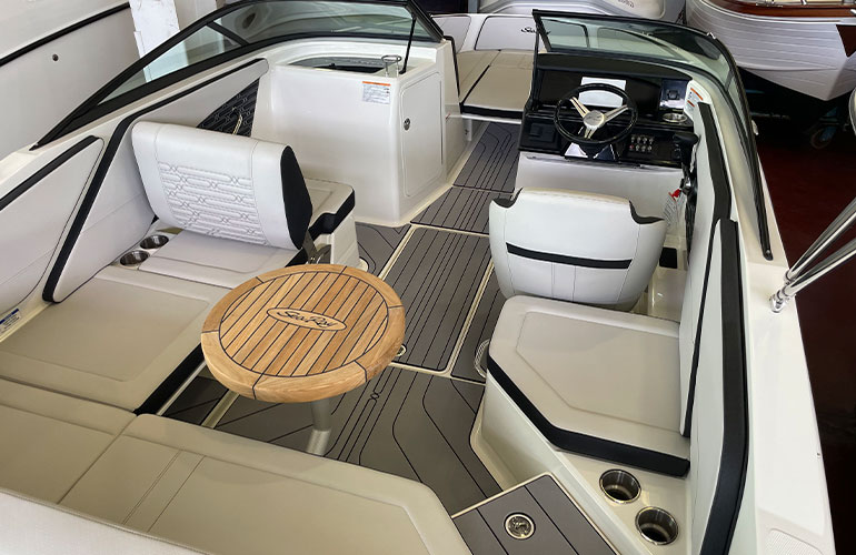 Sea Ray 210 SPX-8