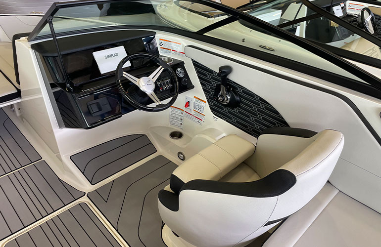 Sea Ray 210 SPX-9
