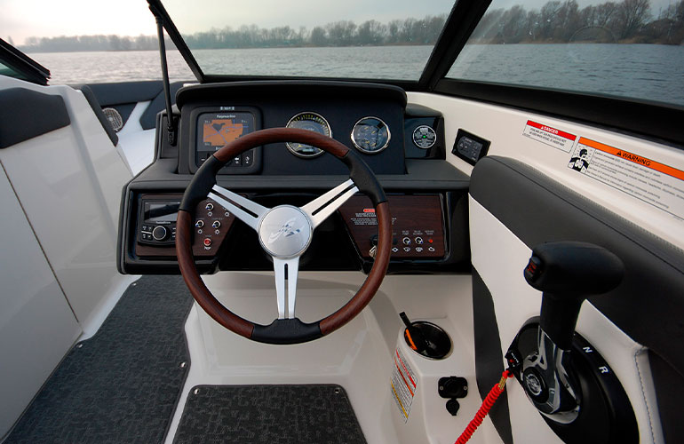 Sea Ray 230 SPX-14