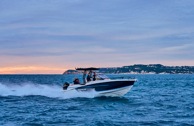 Quicksilver Activ 805 Open-3