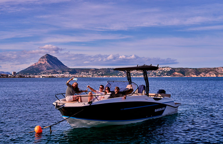 Quicksilver Activ 805 Open-8