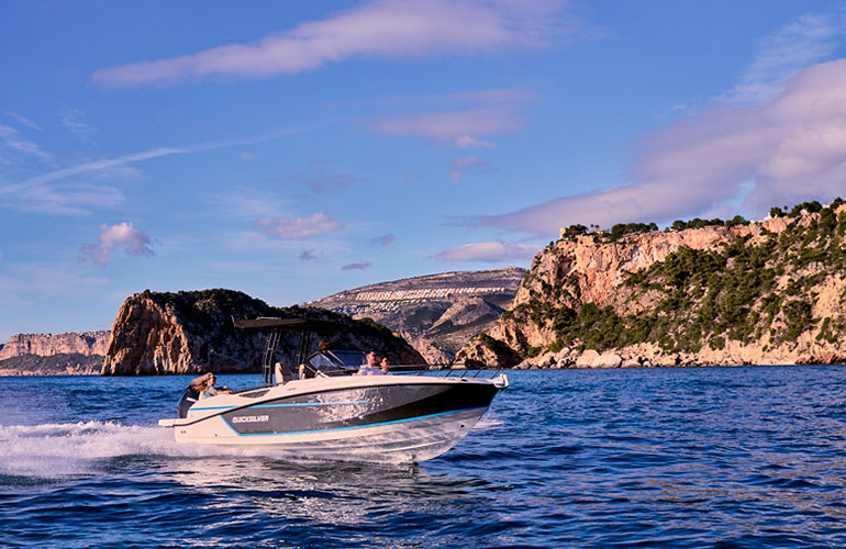 Quicksilver Activ 805 Open-5