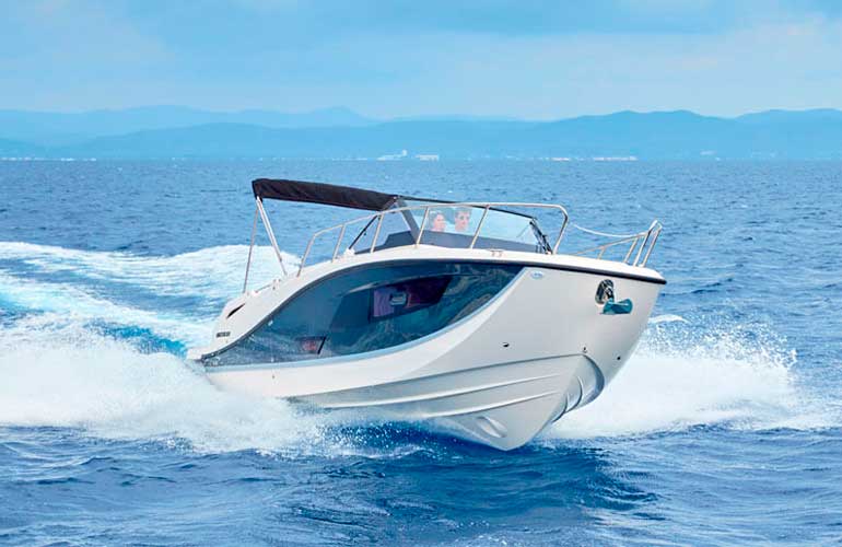 Quicksilver Activ 875 Sundeck-4
