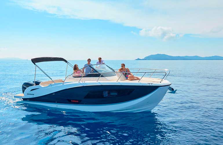 Quicksilver Activ 875 Sundeck-6