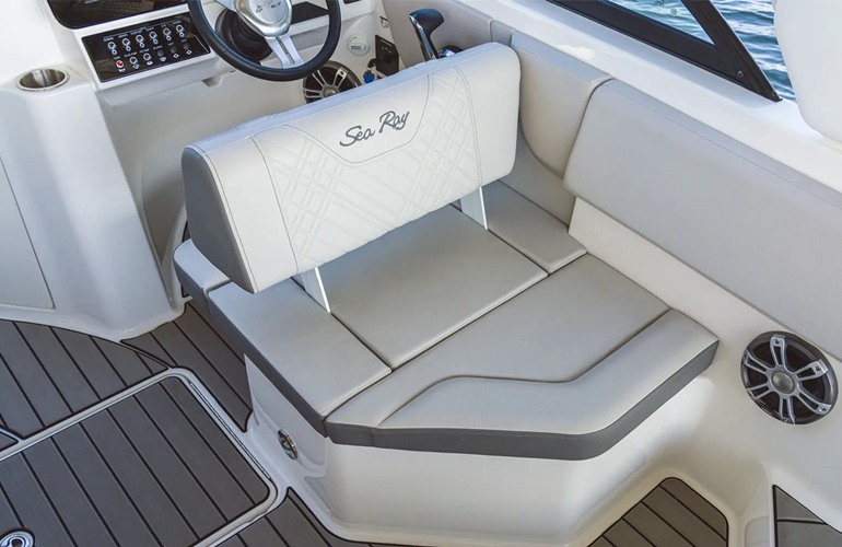 Sea Ray 230 SPX OB-11