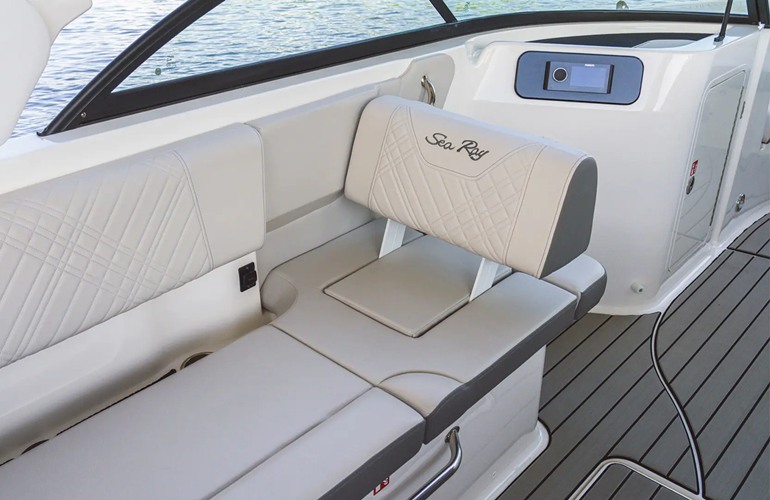 Sea Ray 230 SPX OB-17