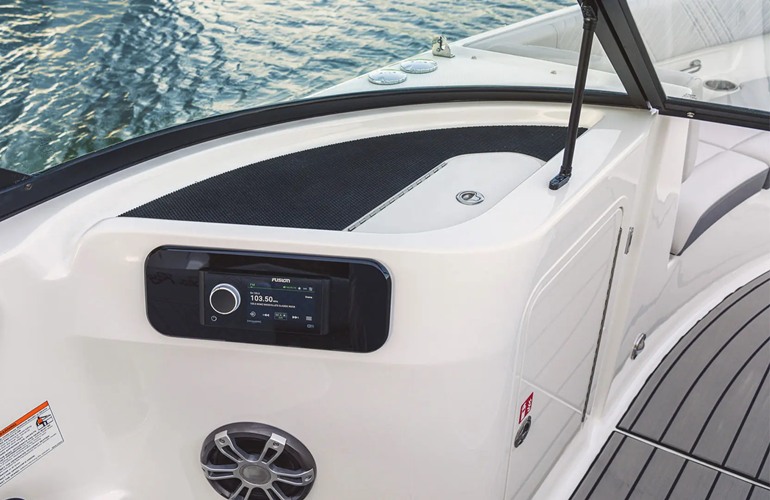 Sea Ray 230 SPX OB-7