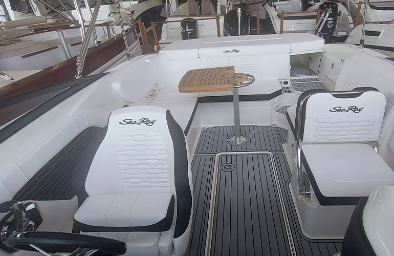 Sea Ray 230 SPX OB-16