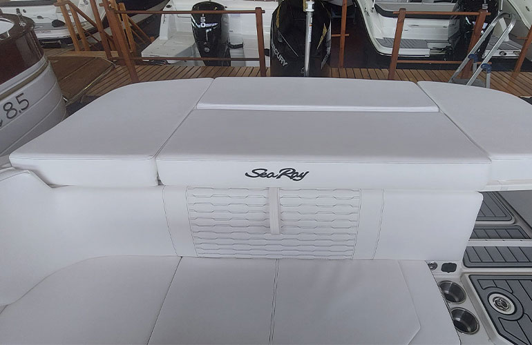 Sea Ray 230 SPX OB-19