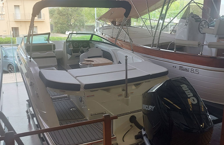 Sea Ray 230 SPX OB-2