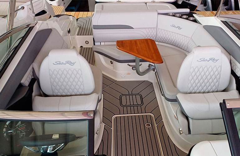 Sea Ray 260 SLX