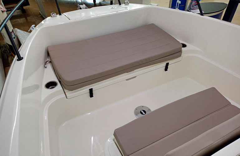 Quicksilver Activ 605 Open