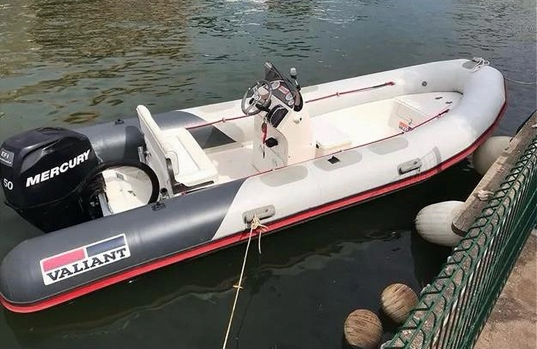 Valiant 520