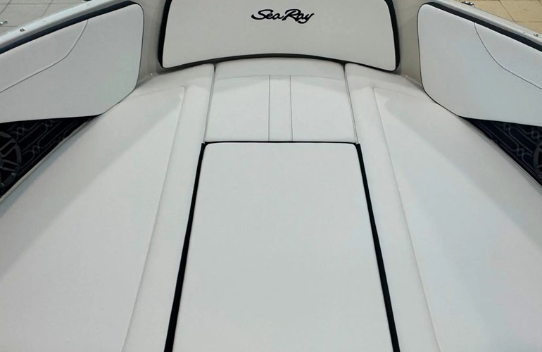 Sea Ray-190-SPX-stock-12