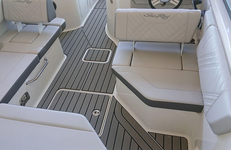 Sea Ray-230-SDX-stock-12