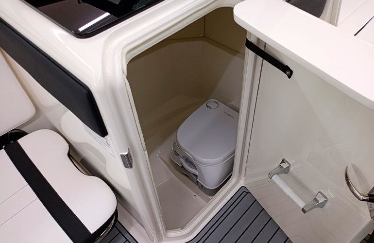 Sea Ray 230 SPX