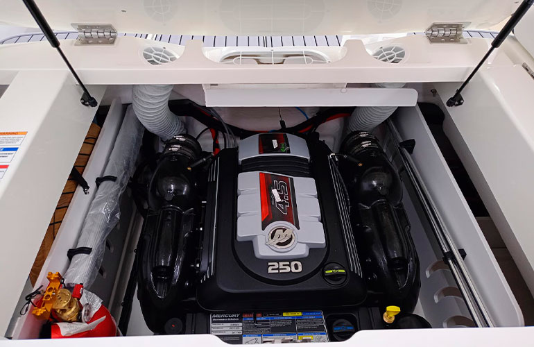 Sea Ray 230 SPX