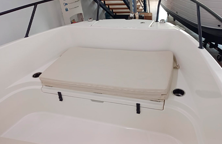 Quicksilver Activ 705 Open