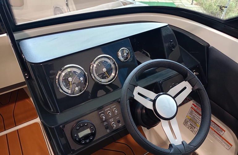 Bayliner-v20-OB-3