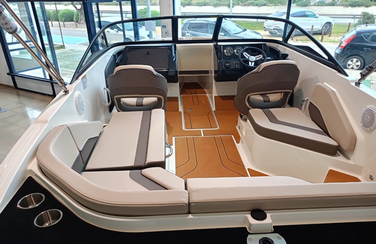 Bayliner-v20-OB-7
