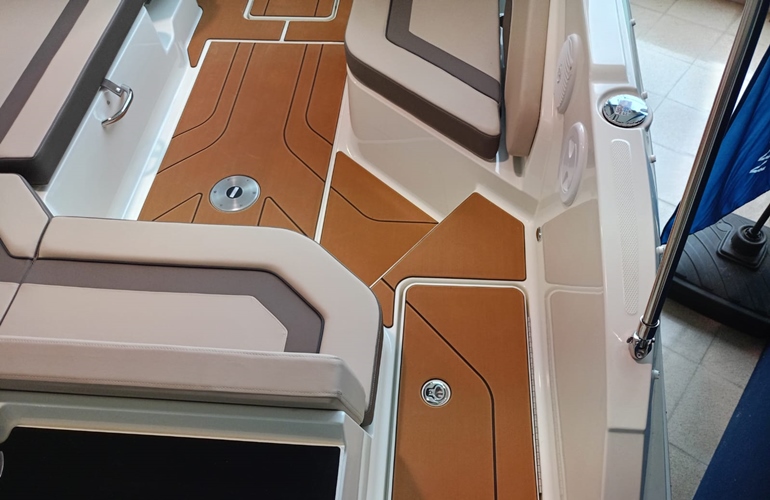 Bayliner-v20-OB-10