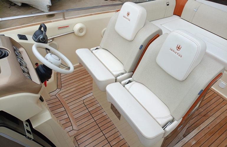 Invictus 280 GT- 4