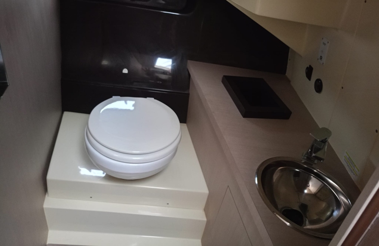 Invictus 280 GT barco de ocasión en España