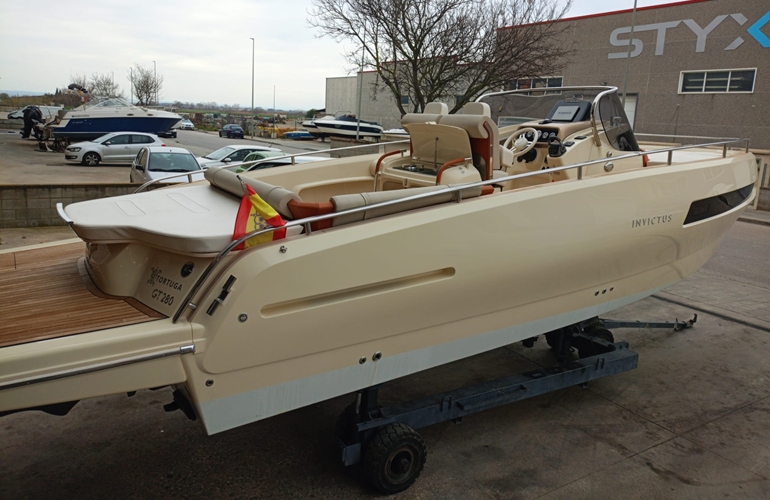 Invictus 280 GT barco de ocasión en España