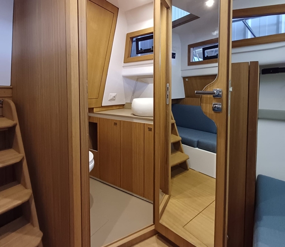 Mimi- 9.5-Cabin-17
