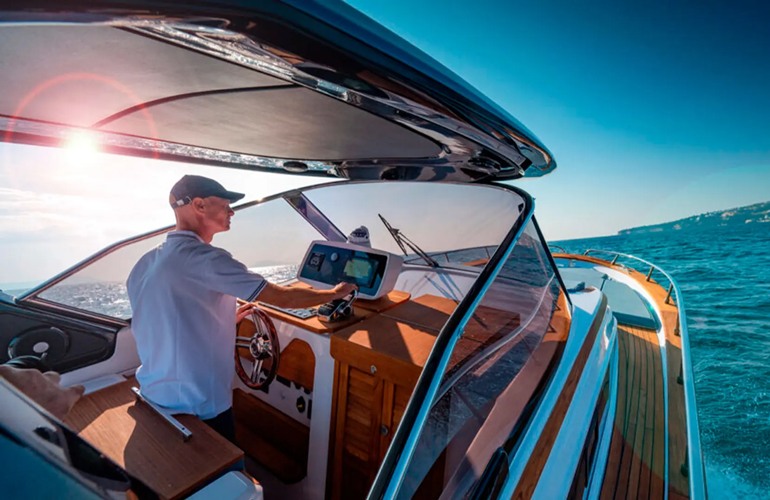 Cantieri Mimi-9.5-Cabin-5